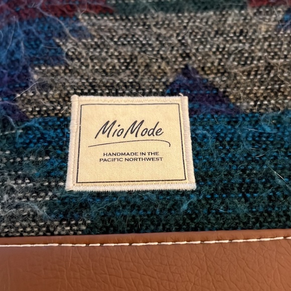 Handmade Pendleton Laptop Sleeve Protective Case - Picture 3 of 5